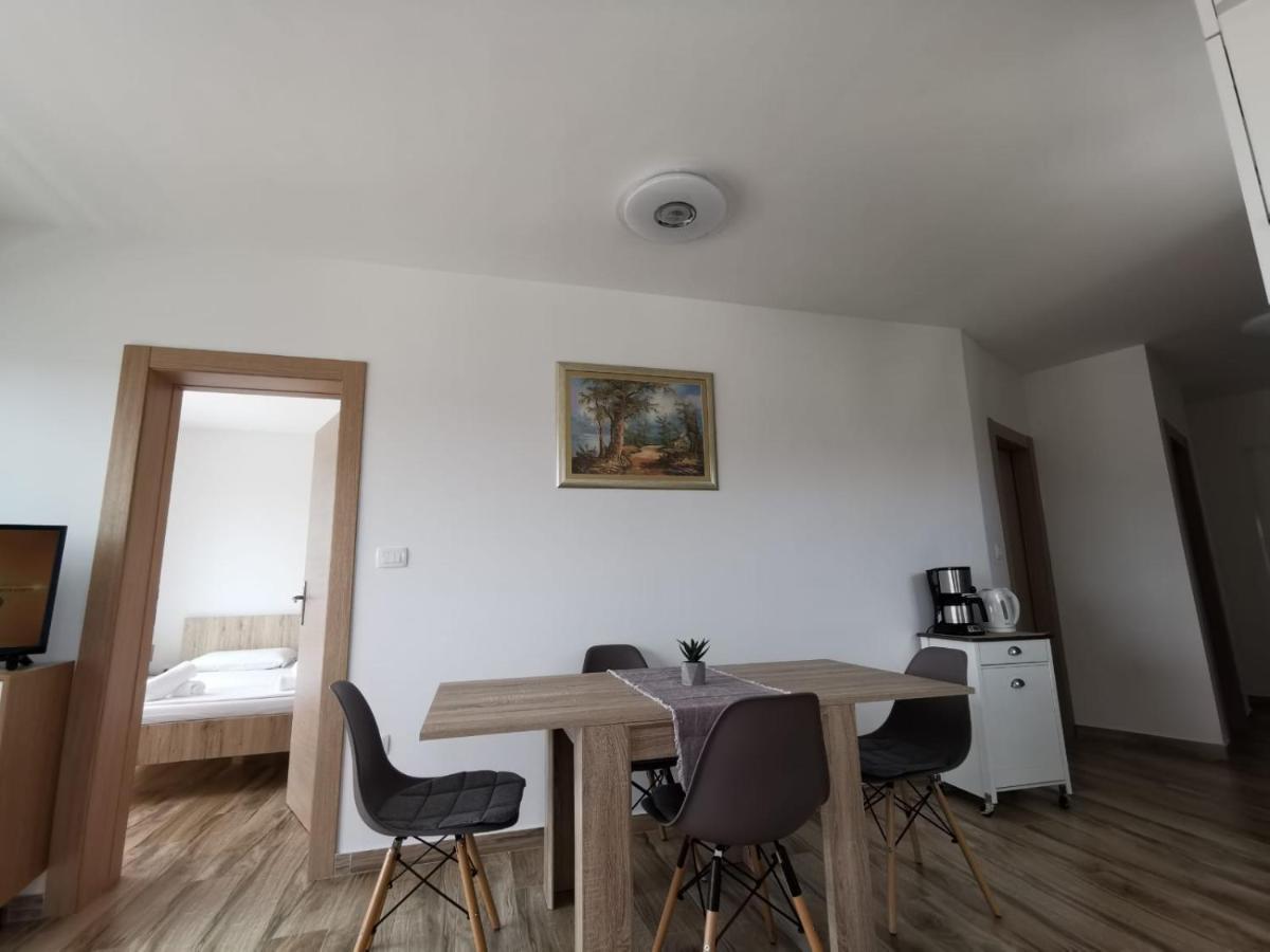 Ristovic Lägenhet Primošten Exteriör bild