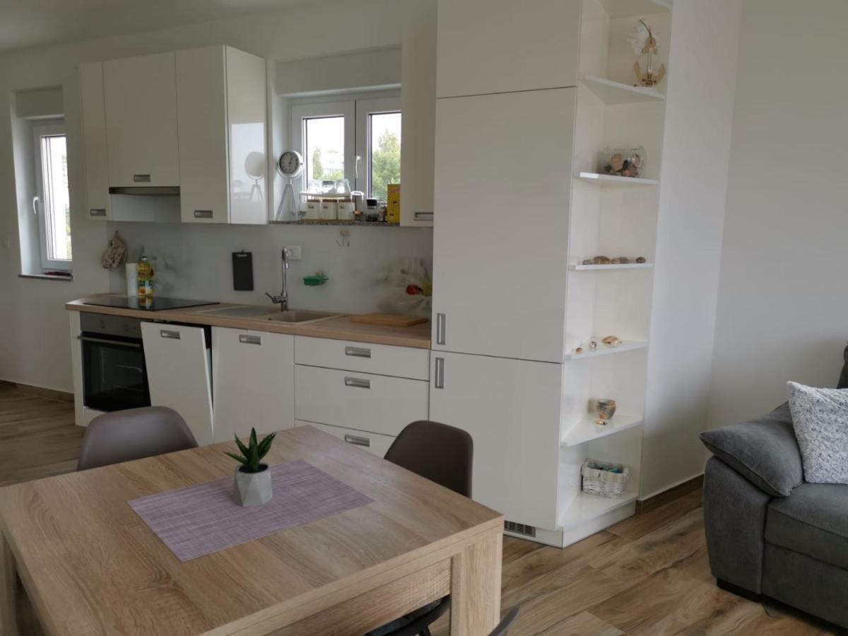Ristovic Lägenhet Primošten Exteriör bild