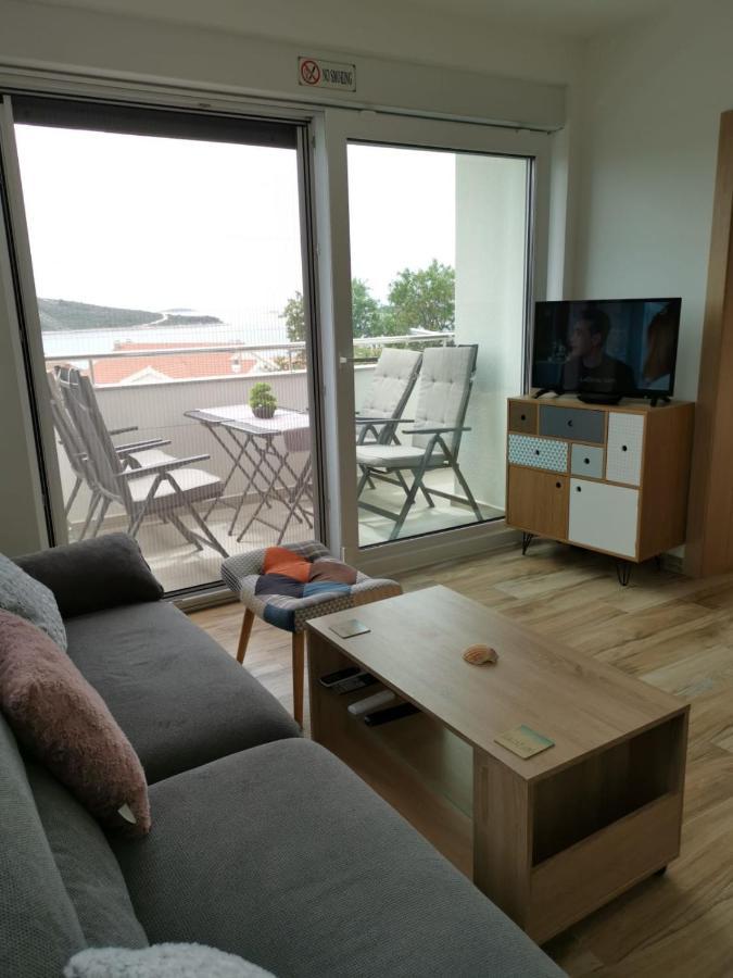 Ristovic Lägenhet Primošten Exteriör bild